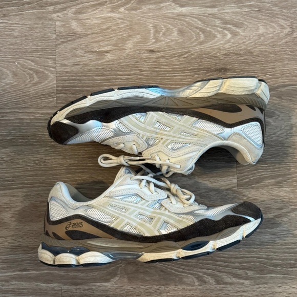 Asics Gel NYC - Cream and Brown - Picture 1 of 6